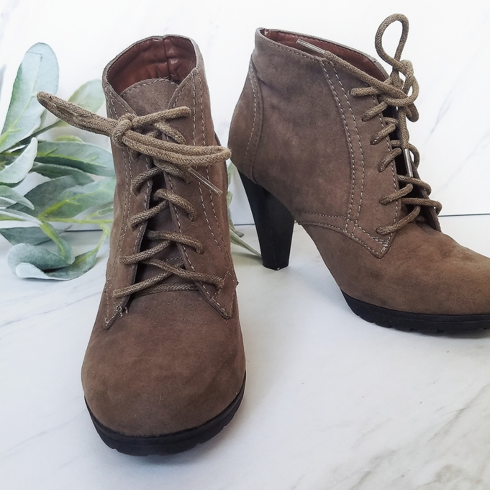 Army Green/Olive Heeled Ankle Booties | 5.5